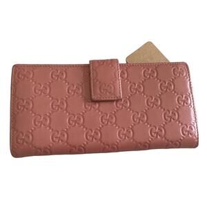 Gucci Pink Leather Logo Wallet